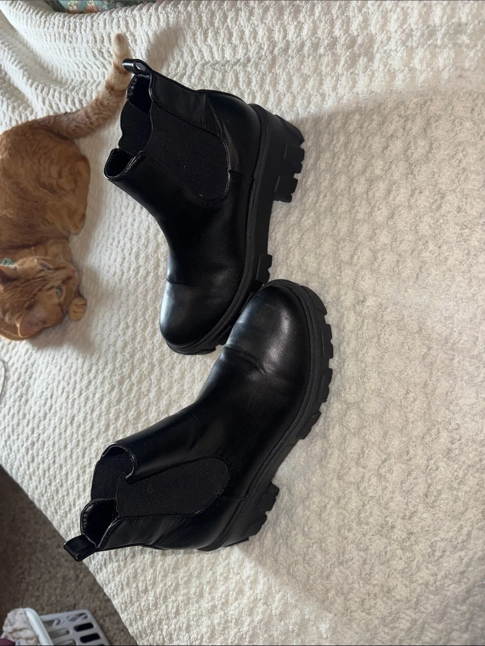 Nasty Gal Black Lug Sole Chelsea Booties 4/37 (fits like a 6) - Picture 4 of 7